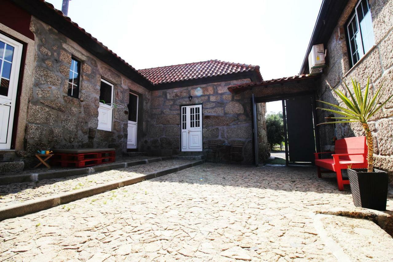 Maison d'hôtes Quinta D'Areda Wine&Pool Experience à Fafe Extérieur photo